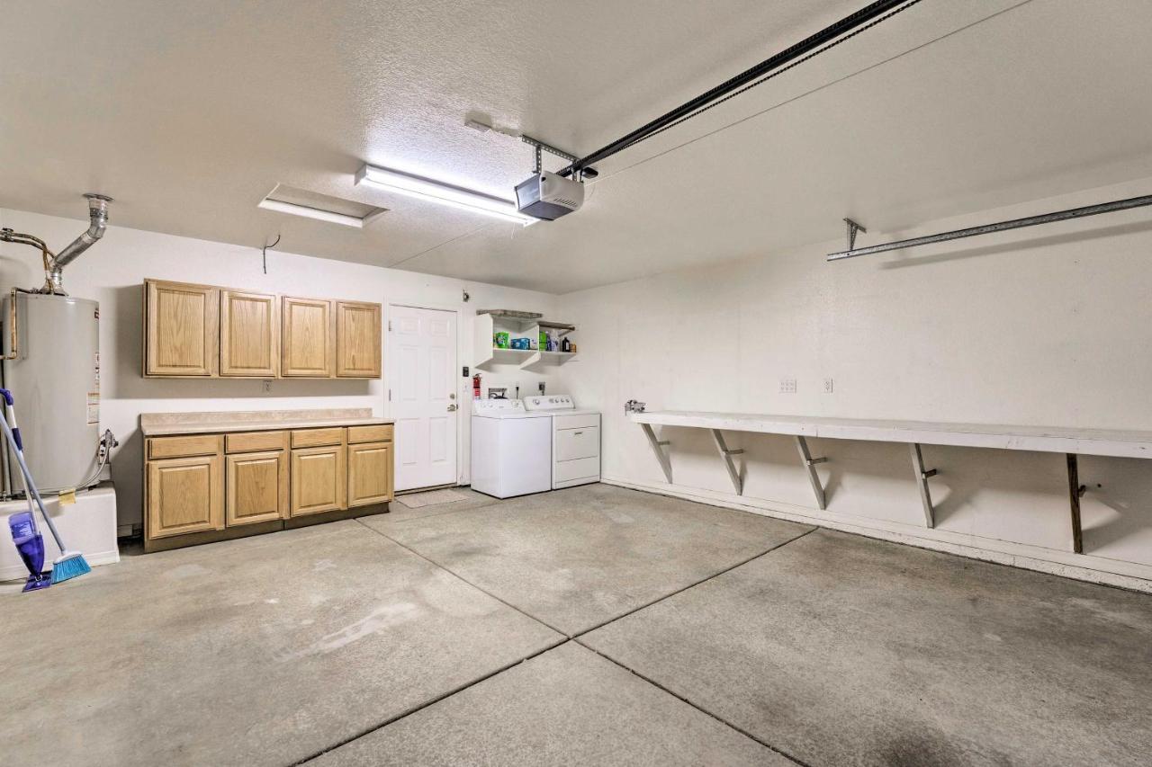 Kid-Friendly Kingman Home Near Parks And Dining Exterior foto